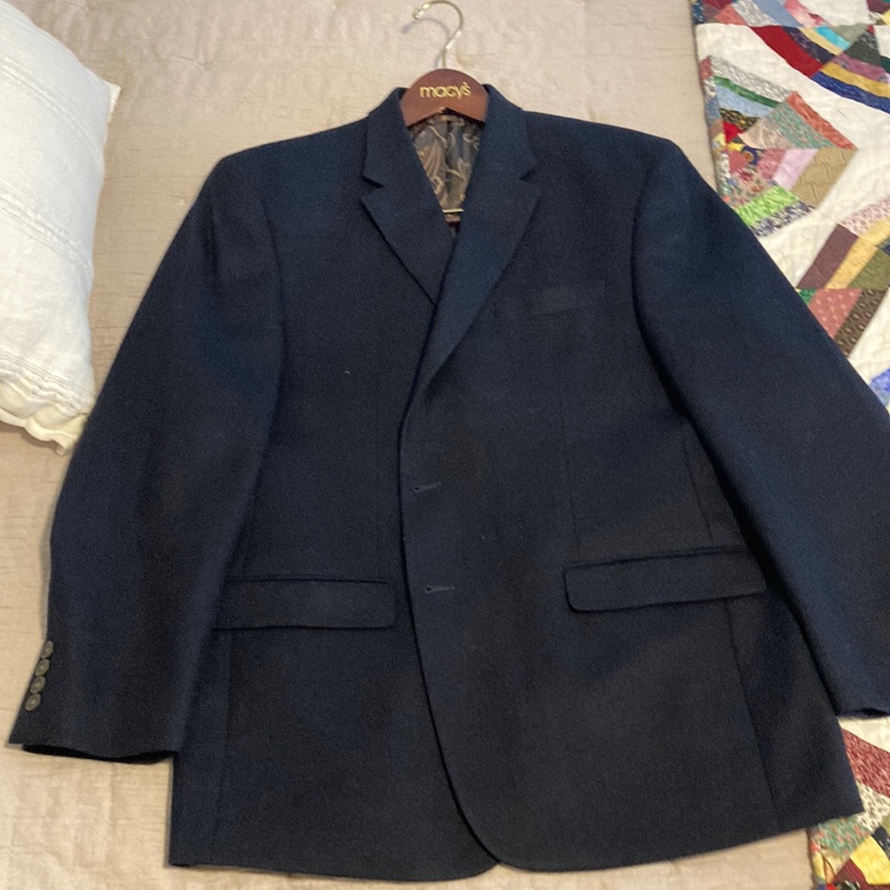 Navy Ralph Lauren Blazer 2 Button. Never worn. 43R. Single vent